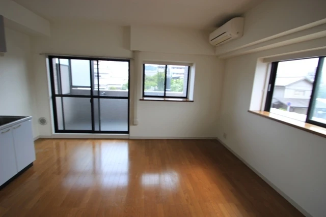 アヴニール五軒屋