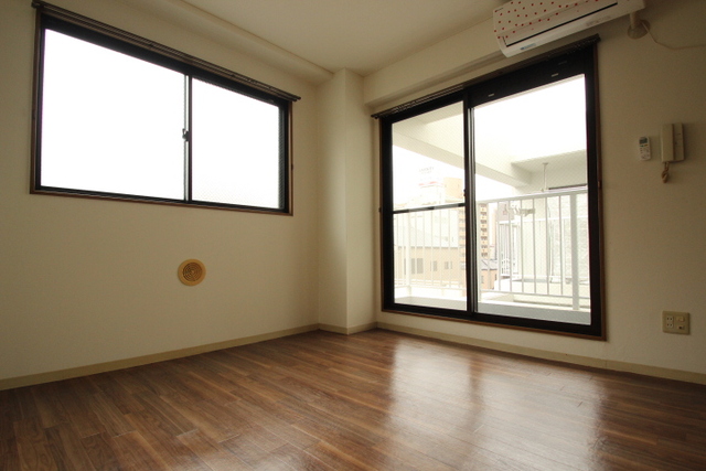 アペックスビル