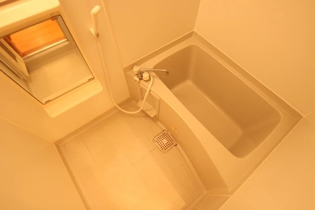 XーSELLヒラモト平和大通り