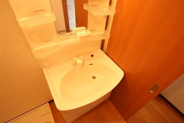 XーSELLヒラモト平和大通り