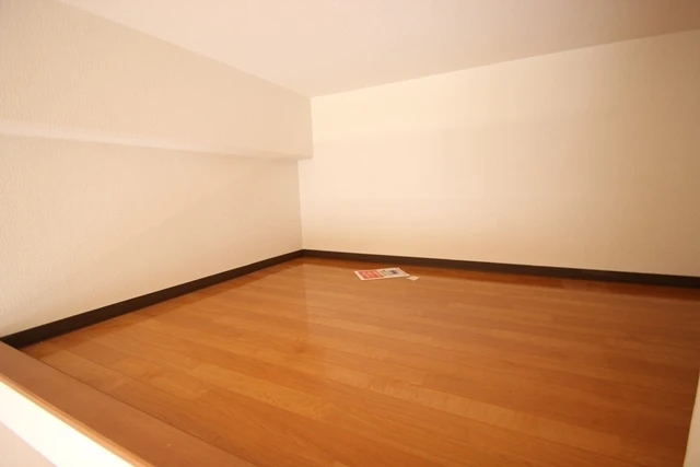 XーSELLヒラモト平和大通り