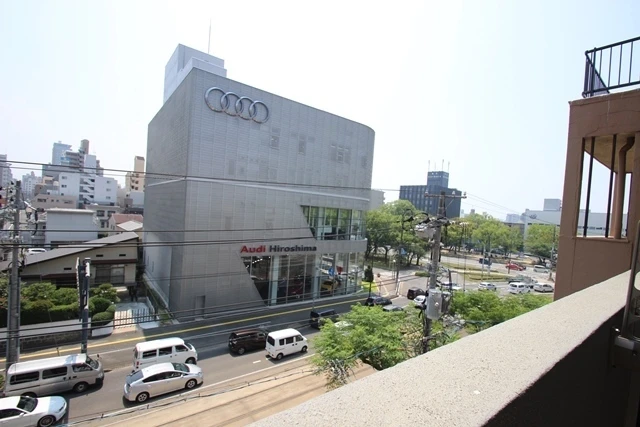 XーSELLヒラモト平和大通り