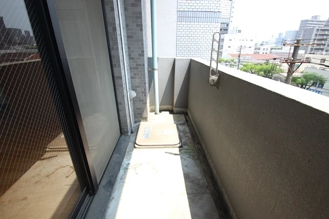 XーSELLヒラモト平和大通り