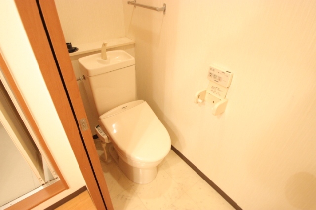 XーSELLヒラモト平和大通り