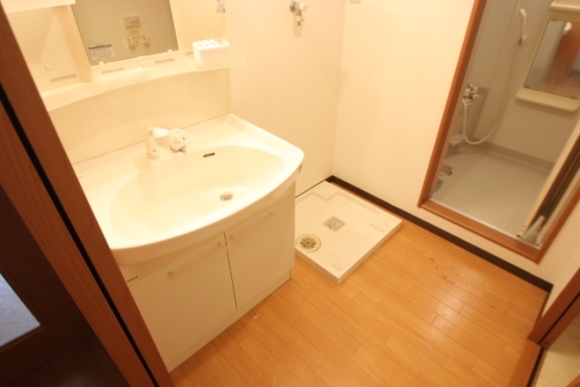 XーSELLヒラモト平和大通り