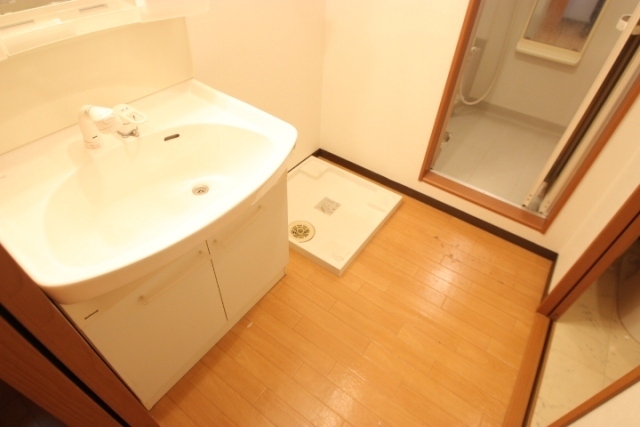 XーSELLヒラモト平和大通り