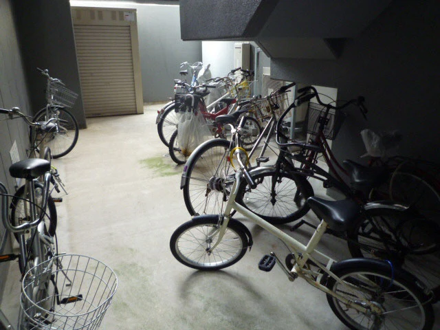 XーSELLヒラモト平和大通り