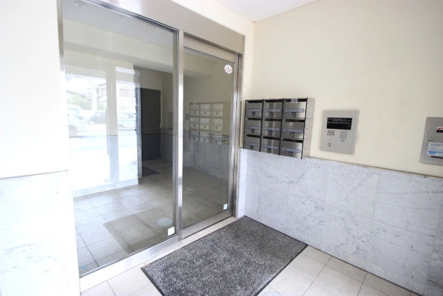 XーSELLヒラモト平和大通り