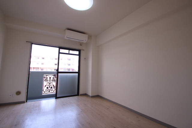 エスポワールムラタ