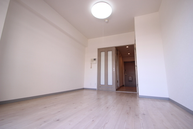 エスポワールムラタ