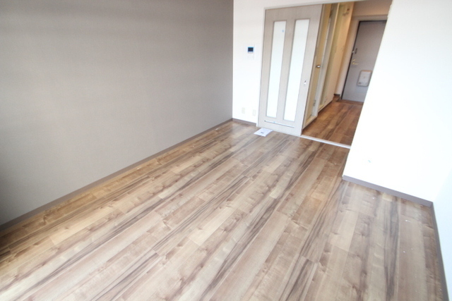 エスポワールムラタ