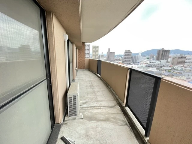 エラーヴル楽々園