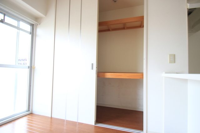 カルチェ・ヴェールE棟