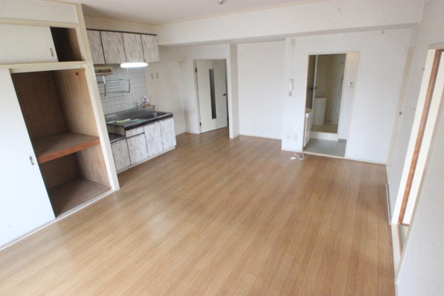 カルチェ・ヴェールE棟