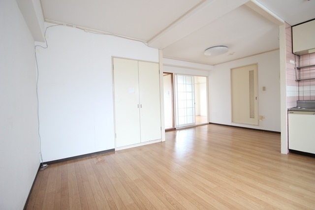 カルチェ・ヴェールS棟