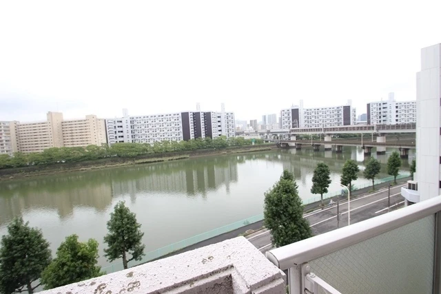 カルチェ・ヴェールS棟