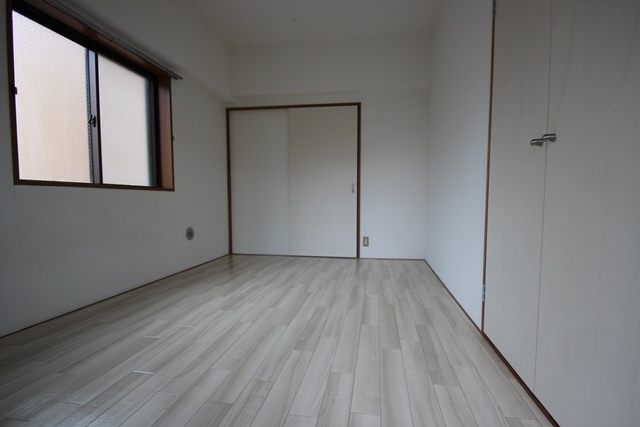 キャッツアイ本川