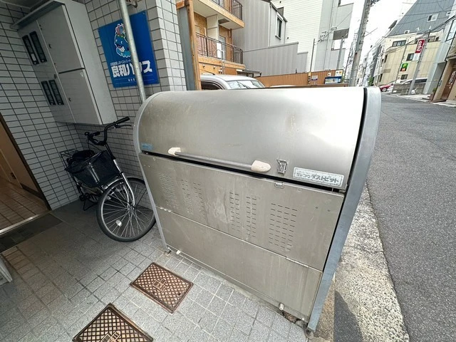 キャッツアイ本川