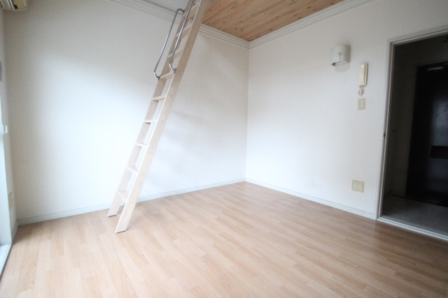 クレスト住吉A棟