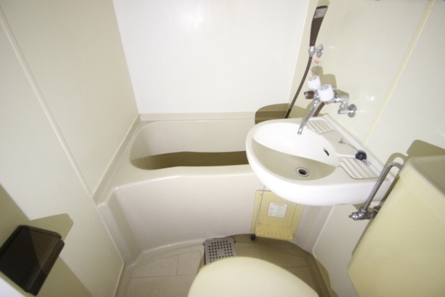 クレスト住吉A棟