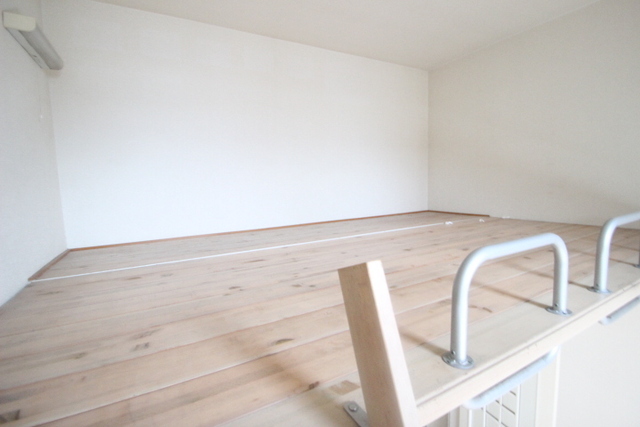 クレスト住吉A棟