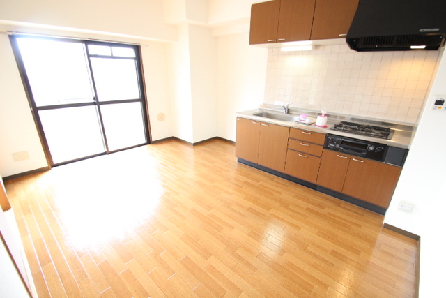 グラビスコート福本