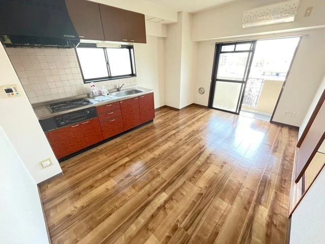 グラビスコート福本