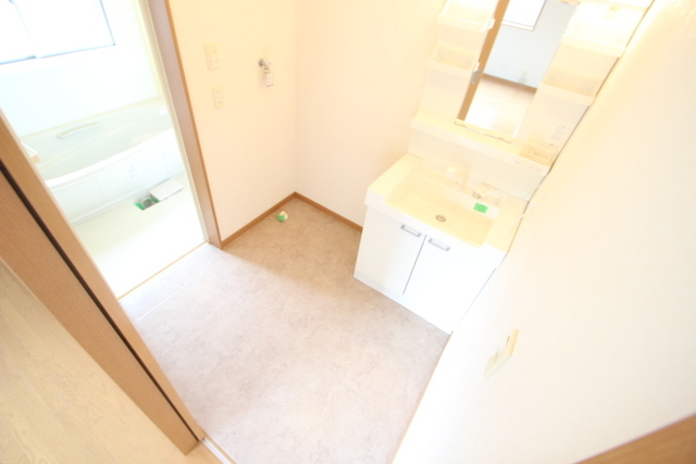 グリーンコート(101)