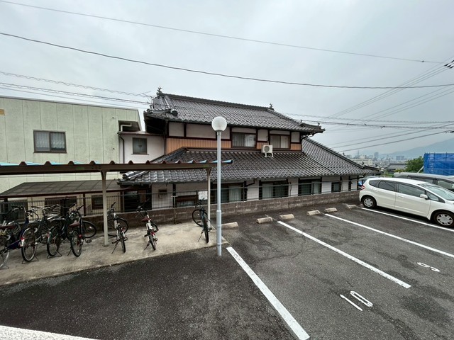 グローバルハイツ