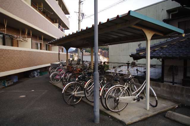 グローバルハイツ