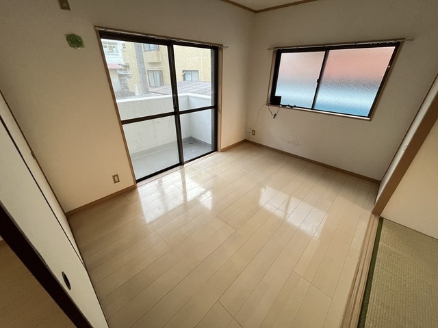 コーポ辰本(緑井)