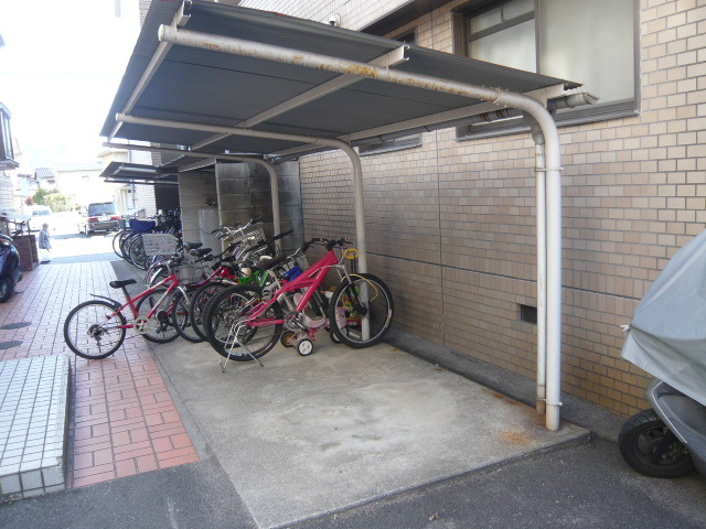 コーポ辰本(緑井)