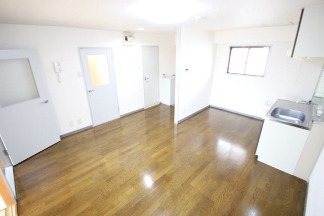 Y’z B.L.D.大町東