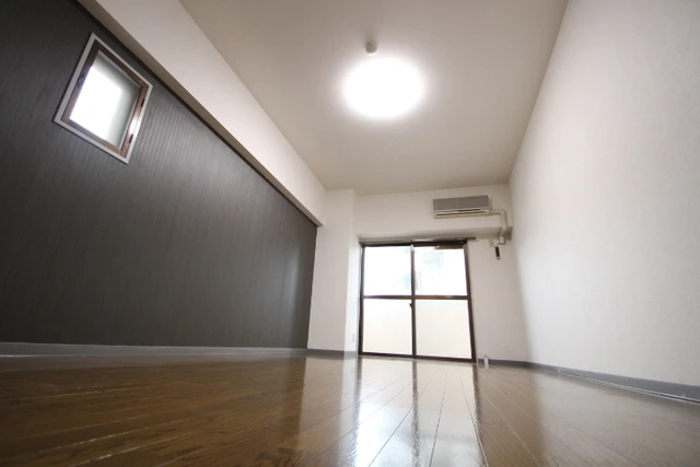 Y’z B.L.D.大町東