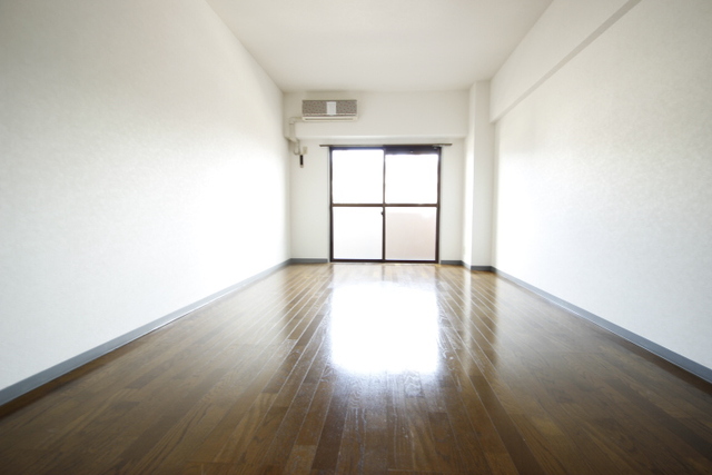 Y’z B.L.D.大町東