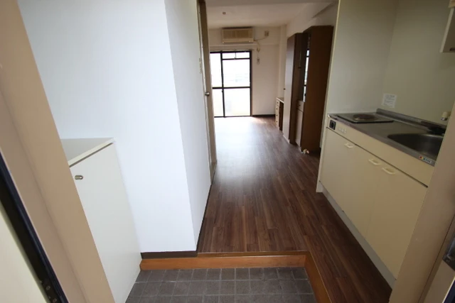 コーポラス岡本