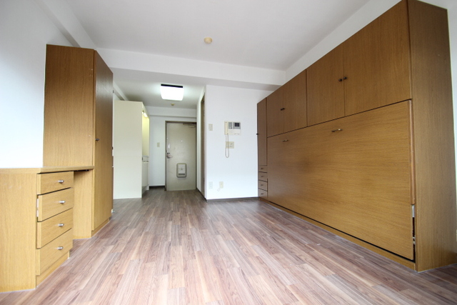 コーポラス岡本