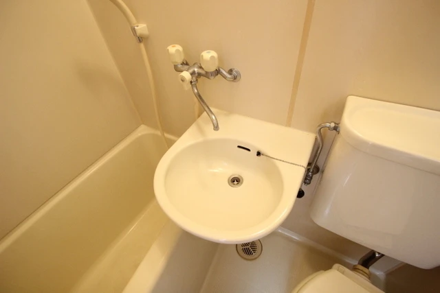 コーポラス岡本