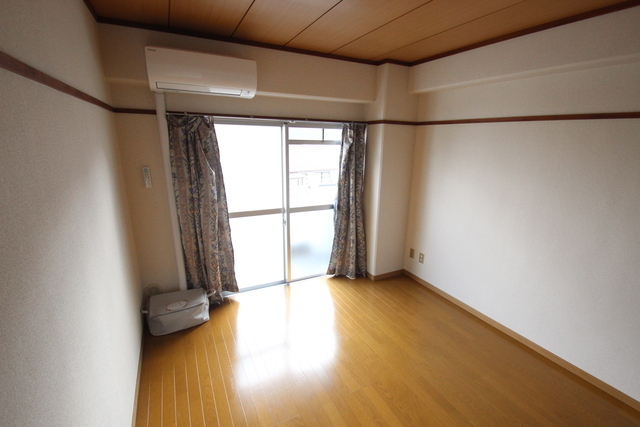 コーポラス・ナガイ