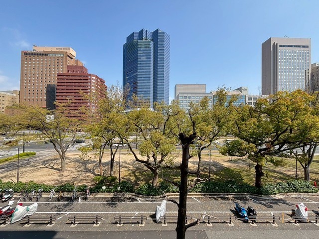 Arista広島平和大通り