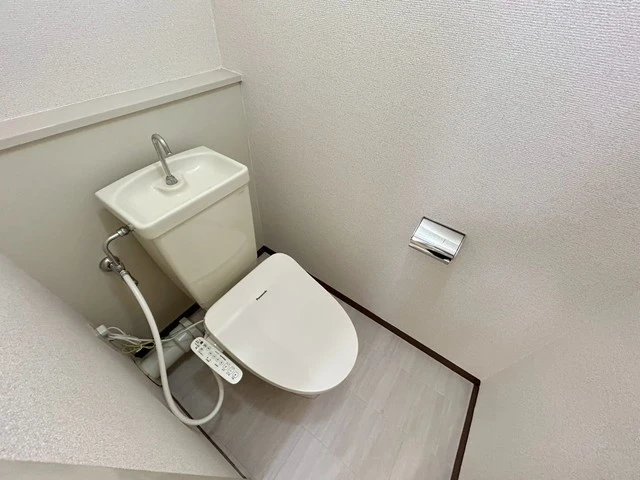 Arista広島平和大通り