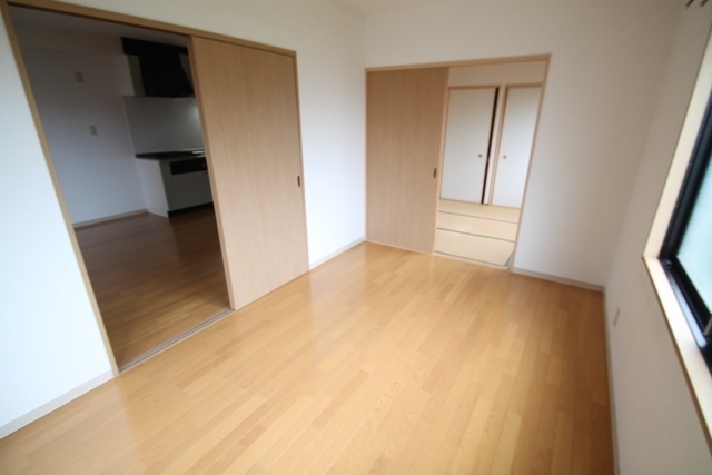 コリーヌ・ヴェール(Colline Vert)