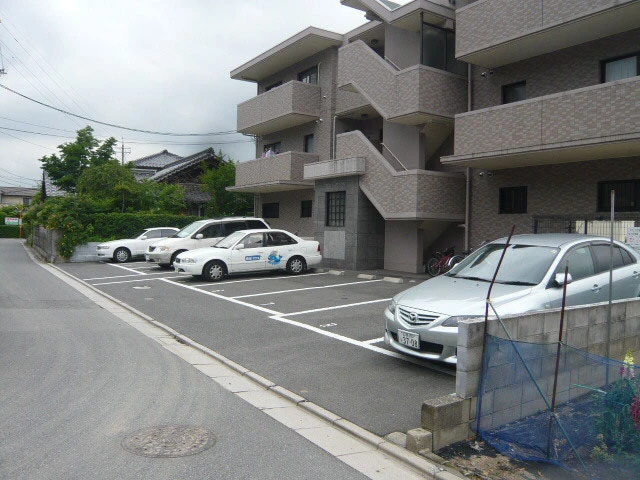 コリーヌ・ヴェール(Colline Vert)