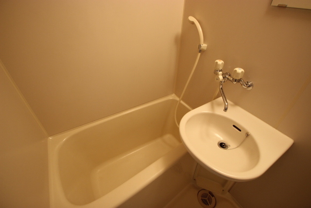 サンパレス横川