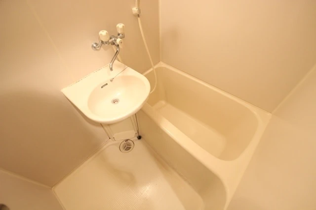 サンパレス横川