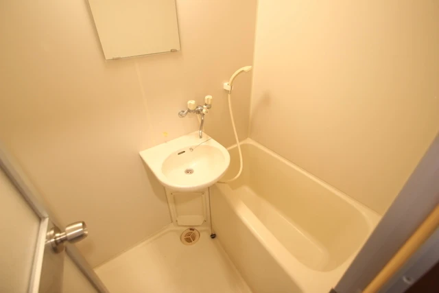 サンパレス横川