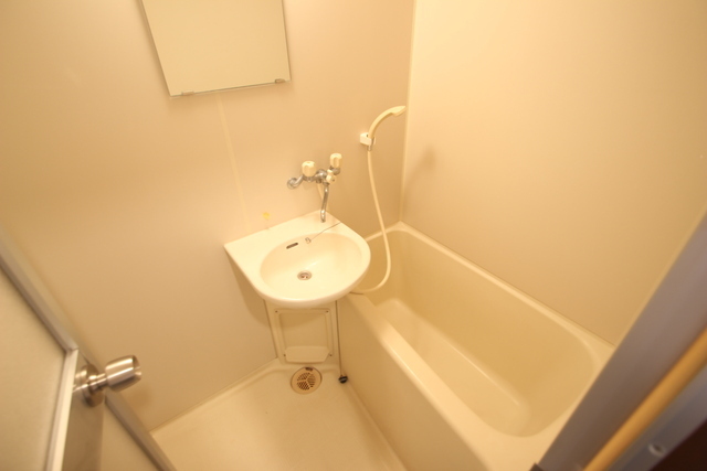 サンパレス横川