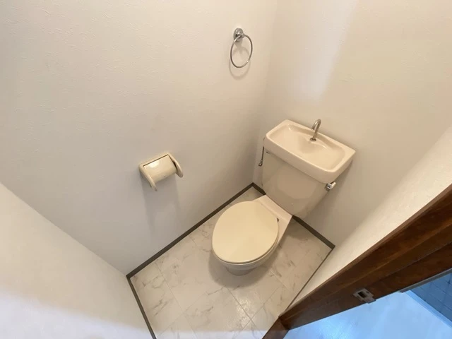 サンパレス横川