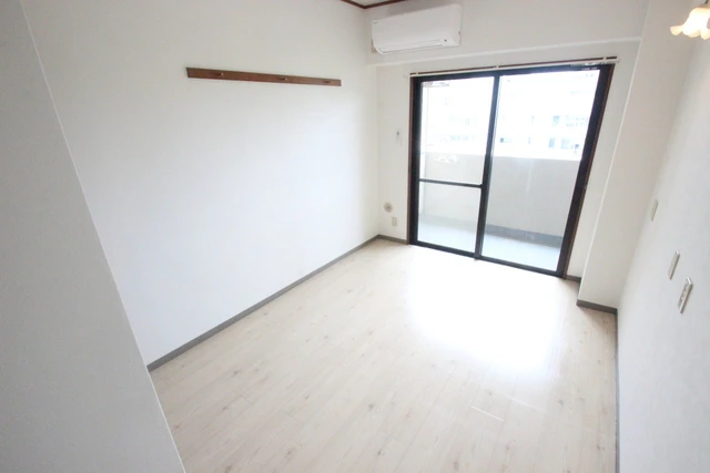 サンパレス横川