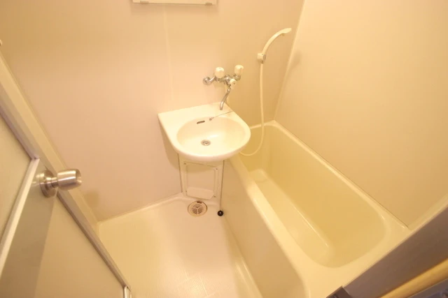 サンパレス横川